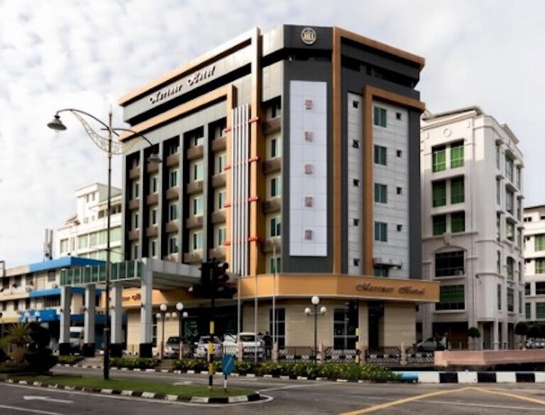 Home mariner hotel